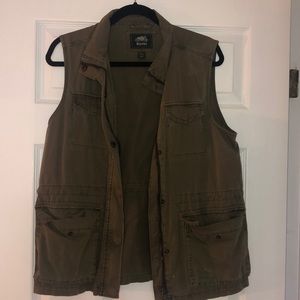 Roots Vest